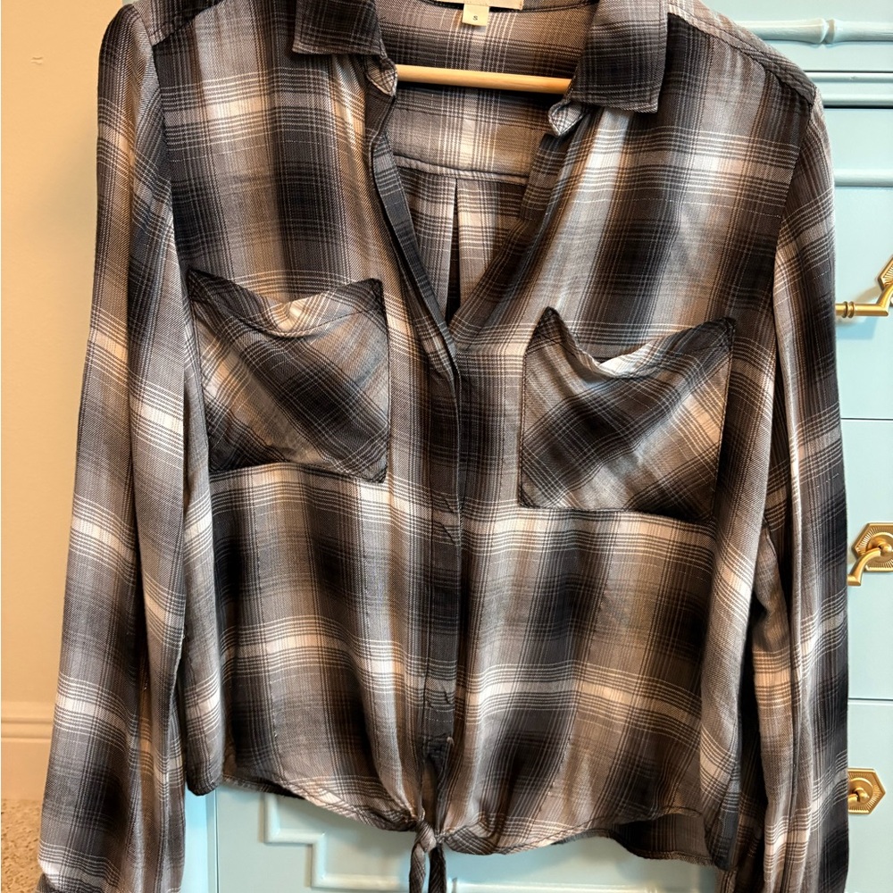 Cloth & Stone Black and Gray Plaid Button-Down Shirt